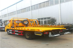 富顺附近拖车救援搭电